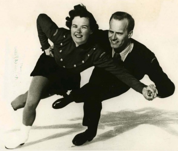 photograph of Frances Dafoe and Norris Bowden skating