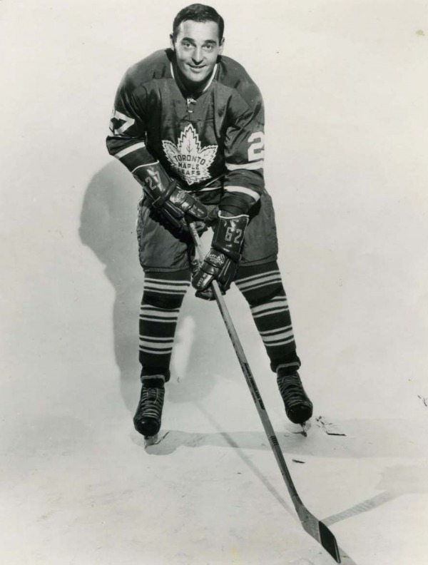 photograph of Frank Mahovolich in team uniform
