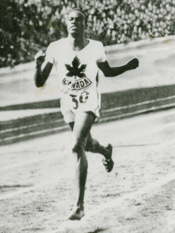 photograph of Phil Edwards running in race