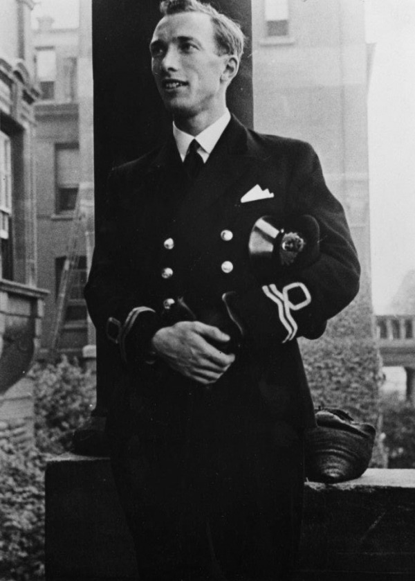photograph of John Loaring in naval officer uniform