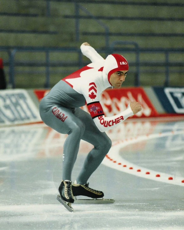 photograph of Gahttp://sites.psu.edu/symbolcodes/codehtml/tan Boucher at start of speed skating race